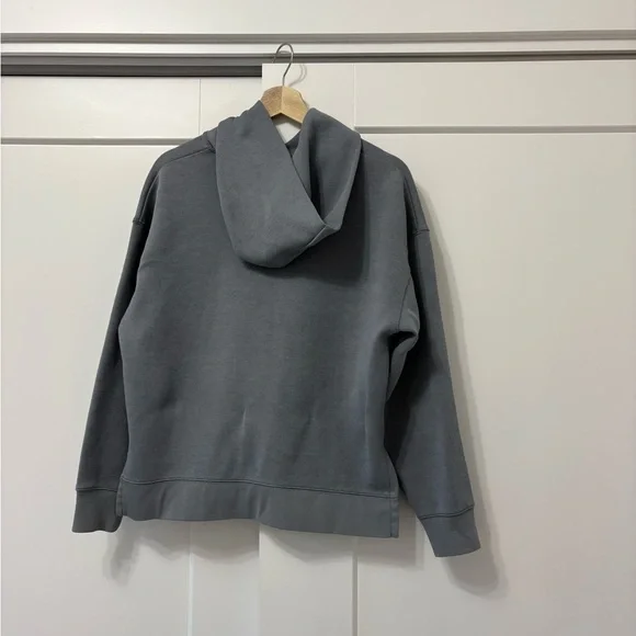 Uniqlo Light Gray Hoodie - Picture 2 of 5